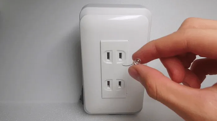 コンセント型LEDチェッカー